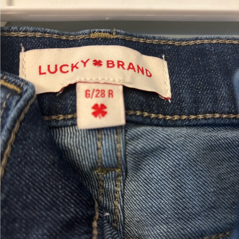Lucky Brand Women's Sweet Midrise Flare Jeans - 6/28 - NWT - Picture 3 of 9